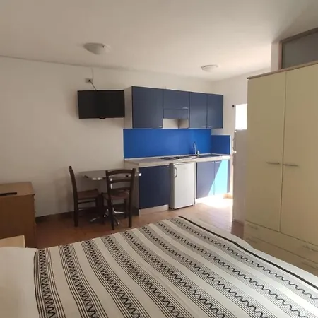 アパート Orlando