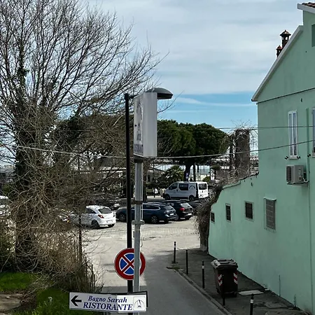 アパート Orlando ポルト・ガリバルディ